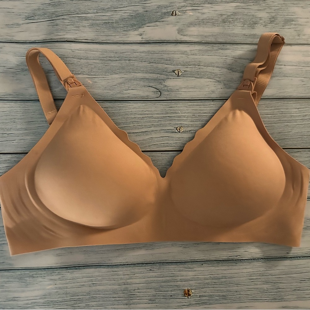 Seamless Nude Wireless Nursing Bra - Comfort Everyday Support #Maternity NWOT